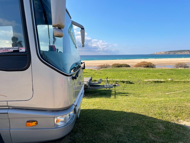 Bolonia Hippie Beach